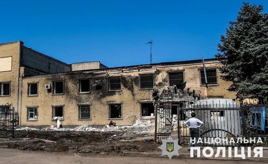 Россияне обстреляли отделение полиции в Дружковке: есть раненые