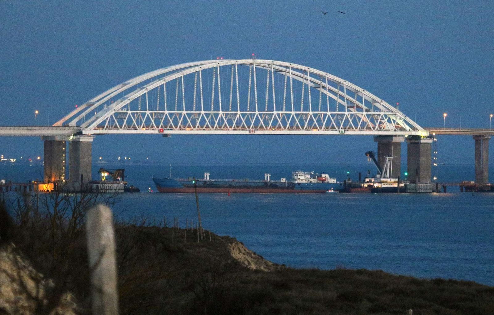 Под Мариуполем судно село на мель