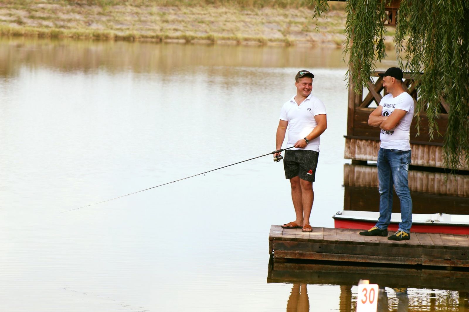 В Торецке прошла семейная рыбалка (фото)