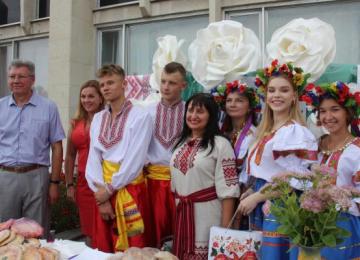 В Рубежном прошел межнациональный фестиваль