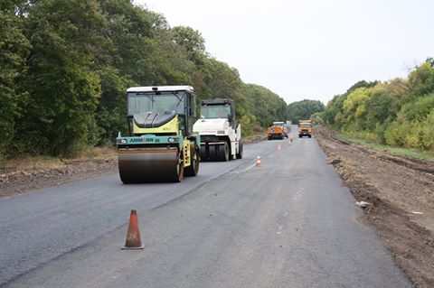 Как идет ремонт дорог в Луганской области