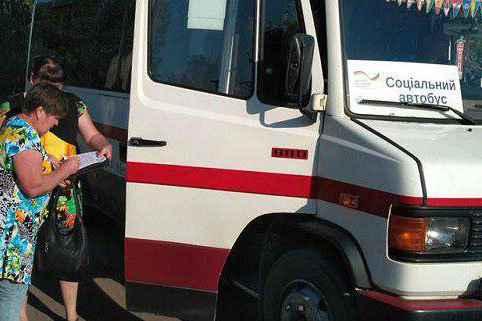 На Донбассе пустили бесплатные автобусы: список