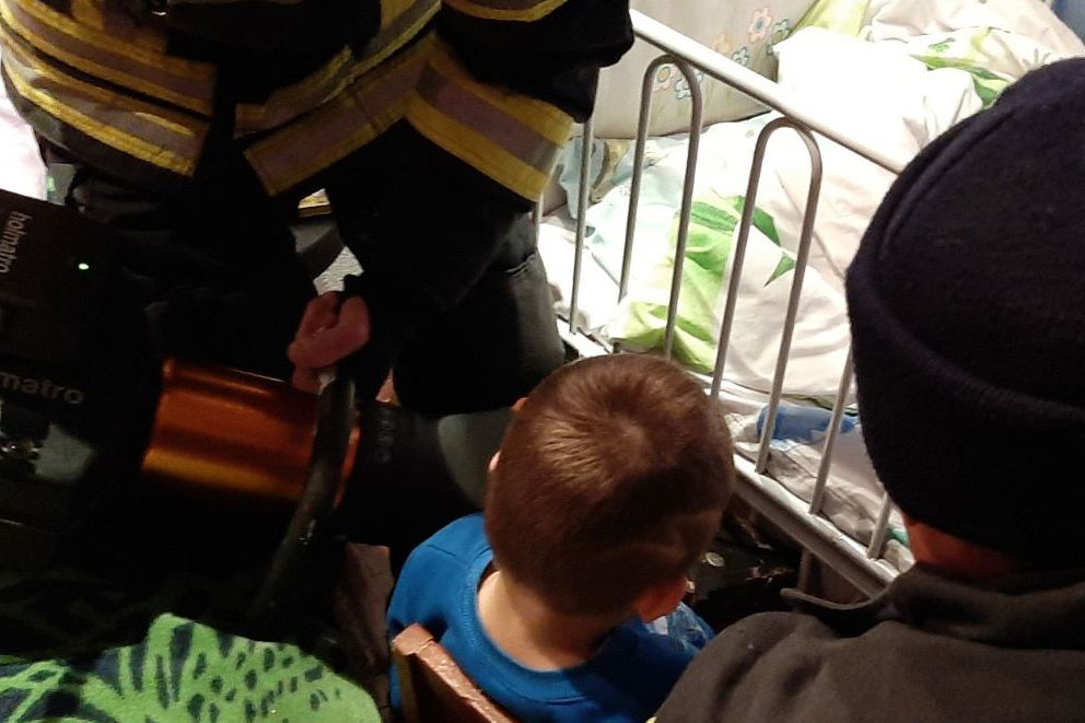 В Краматорске на помощь ребенку вызвали спасателей (фото)