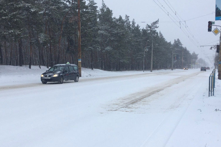 На Луганщине перекрыто движение между городами