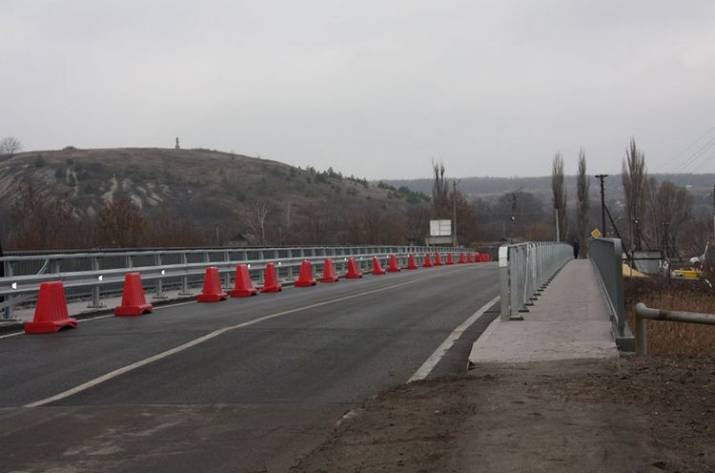Сватовский мост ввели в эксплуатацию (фото)