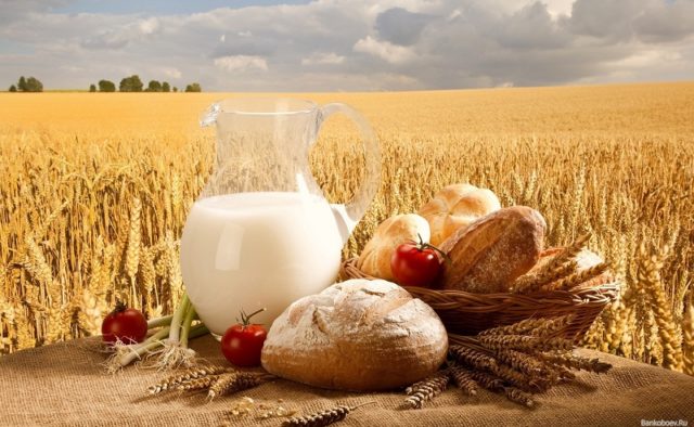  На Донетчине в 2019 году больше всего подорожали фрукты, хлеб и молоко