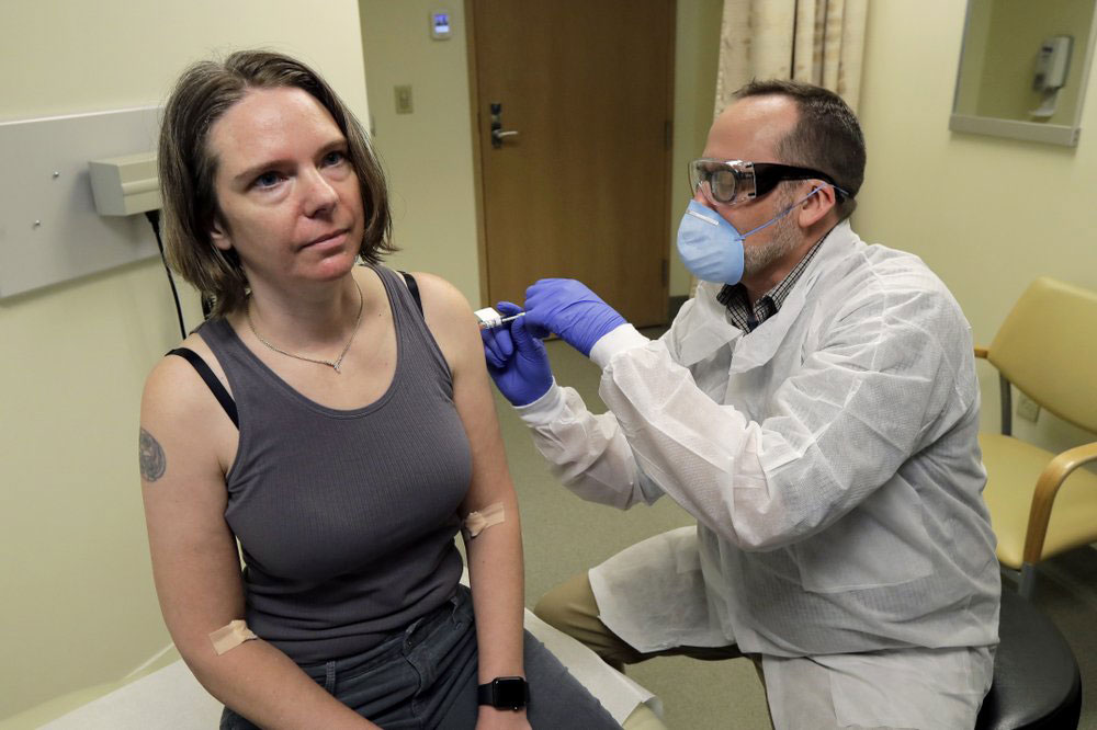 В США начали тестировать на людях вакцину против коронавируса