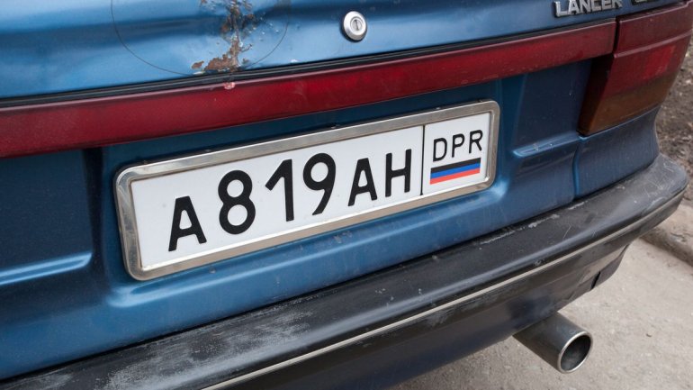 «ЛНР» начнет штрафовать за отсутствие своих «номеров» на машинах с 1 октября