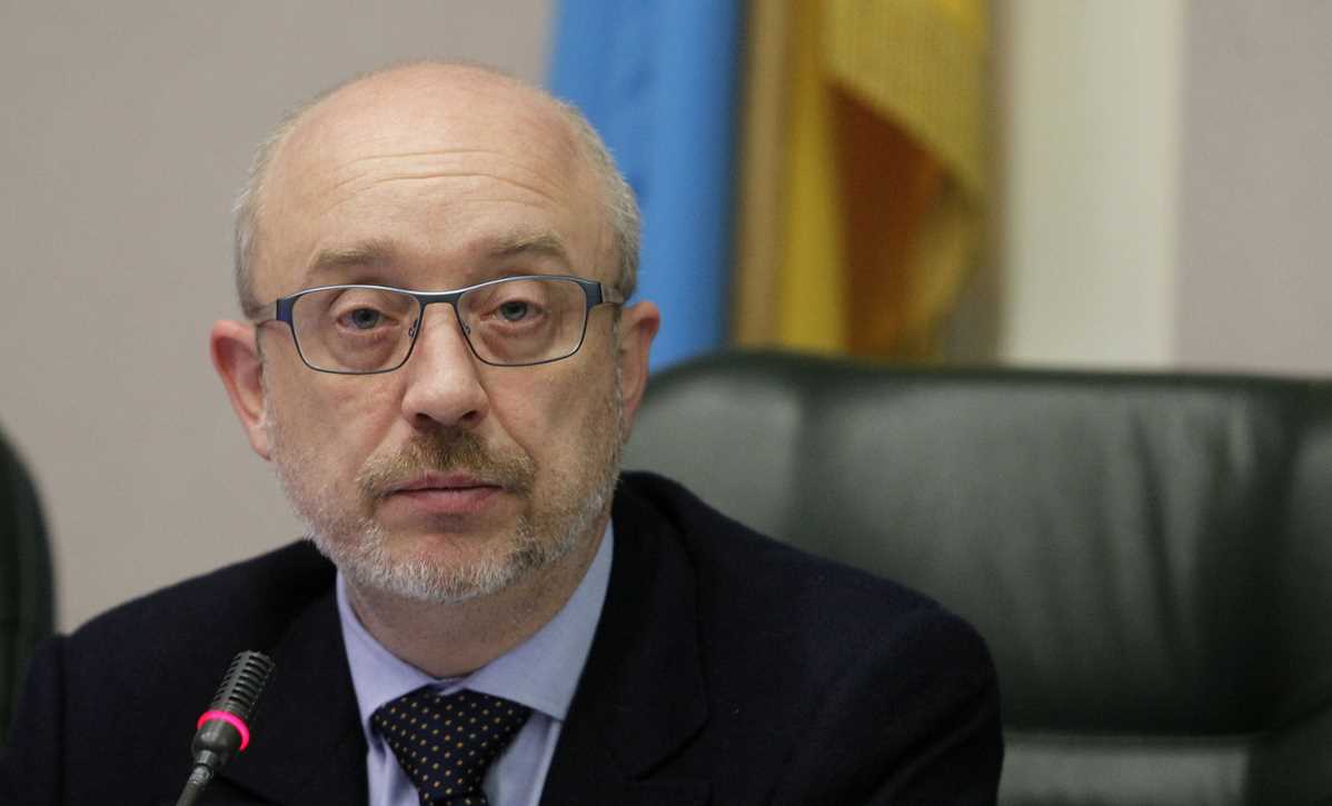 Резников сравнил неподконтрольный Донбасс с «опухолью» и выступил за его «лечение»