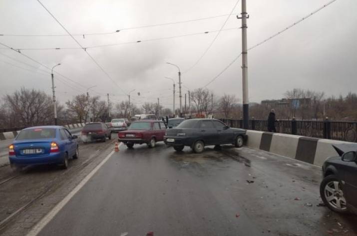 В ОРДО произошло ДТП с участием 8 автомобилей 