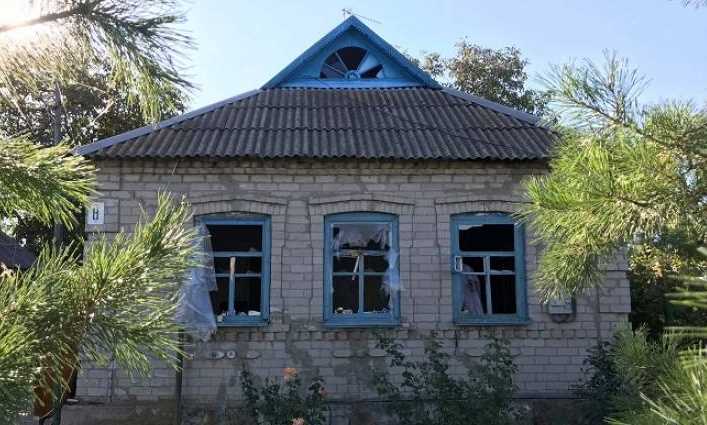 На Донбассе в результате обстрела пострадали жилые дома и линии электропередач