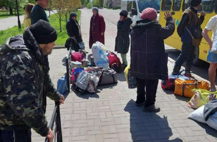 Из Луганщины продолжают эвакуировать людей
