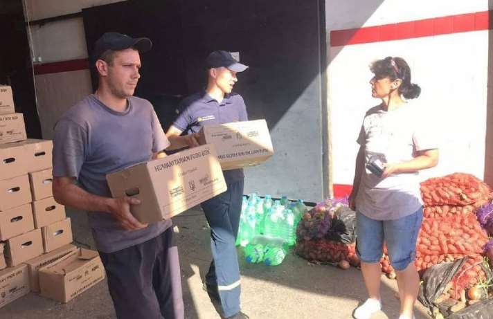 В Лисичанск доставили гуманитарную помощь
