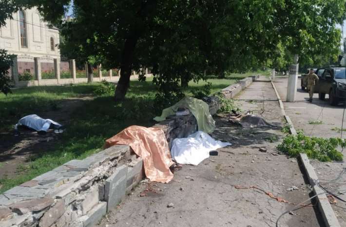 Россияне обстреляли остановку в Торецке: есть жертвы