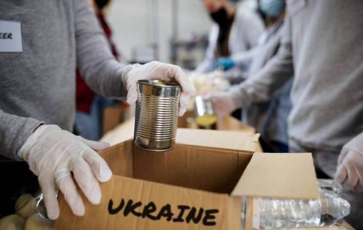 В Запорожье открыли гуманитарный штаб для переселенцев из Луганской области