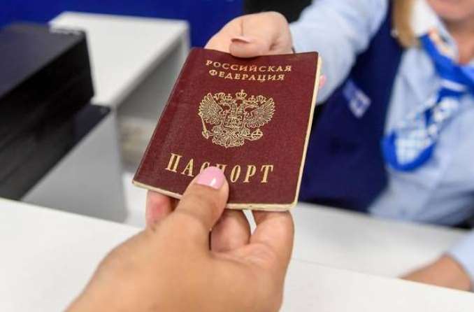 Россияне не пускают через границу жителей ОРДЛО с паспортами РФ - разведка