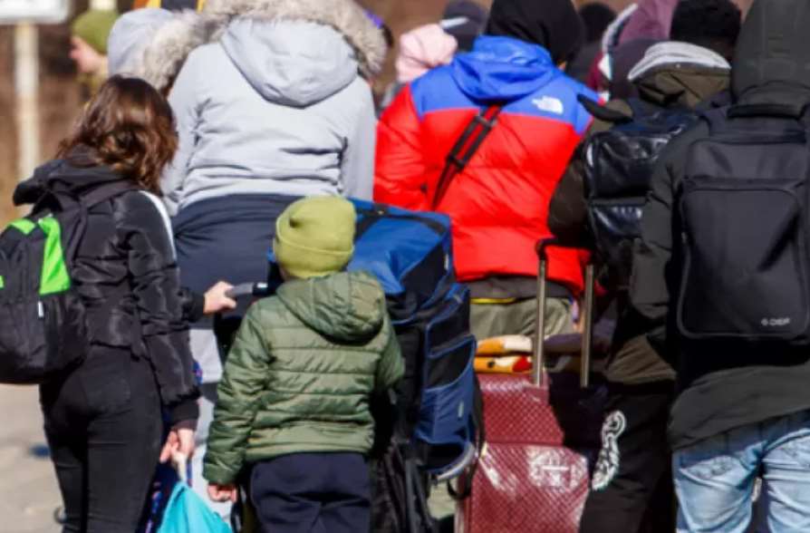 В нескольких населенных пунктах на Донбассе объявили принудительную эвакуацию детей