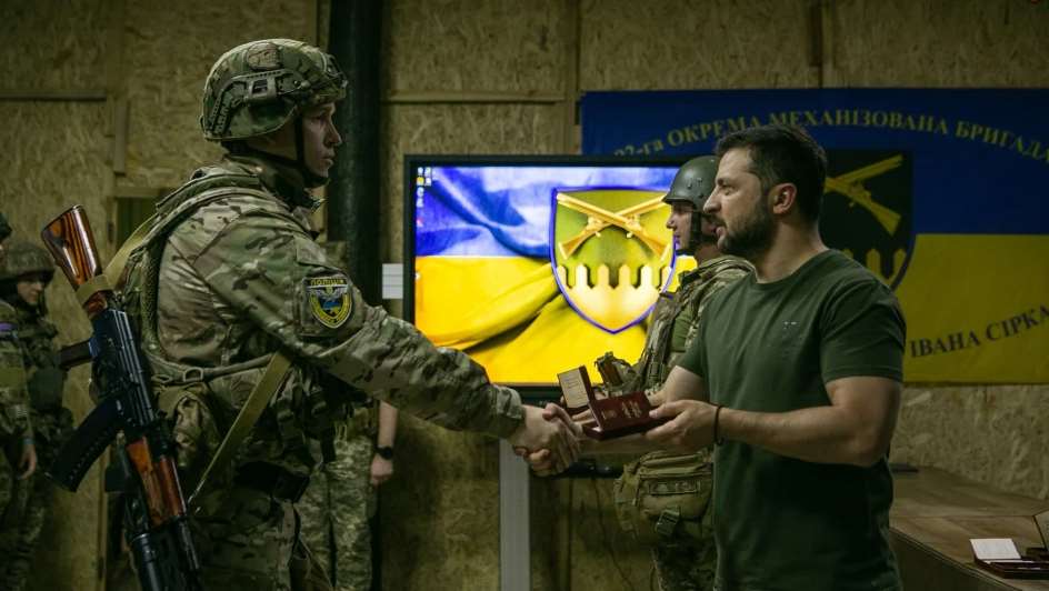 Штурмовик из Луганской области награжден орденом "За мужество" III степени