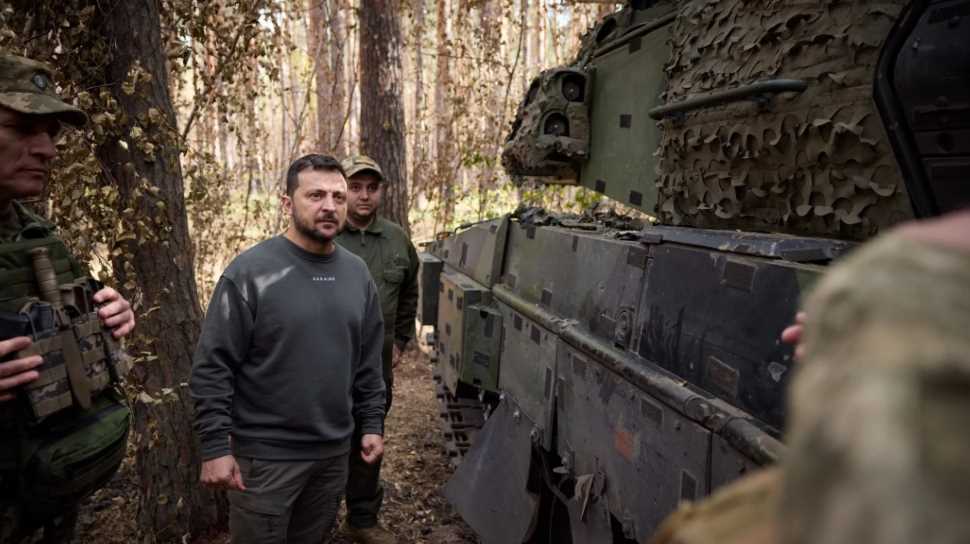 Зеленський відвідав позиції українських військових в Авдіївці на Донеччині