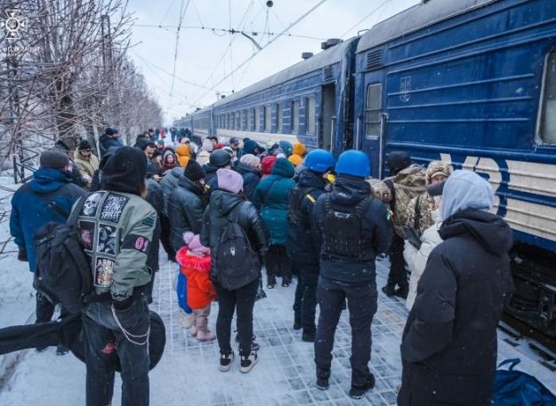 Из Донецкой области эвакуировали еще 8 детей