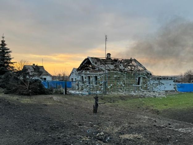 РФ ударила "Ураганами" по селу в Донецкой области: среди пострадавших - дети