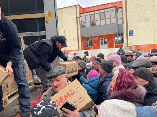 За неделю в Донецкой области жителям раздали почти 500 тонн гуманитарки