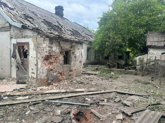 Россияне 11 раз обстреляли населенные пункты Донецкой области: куда попали