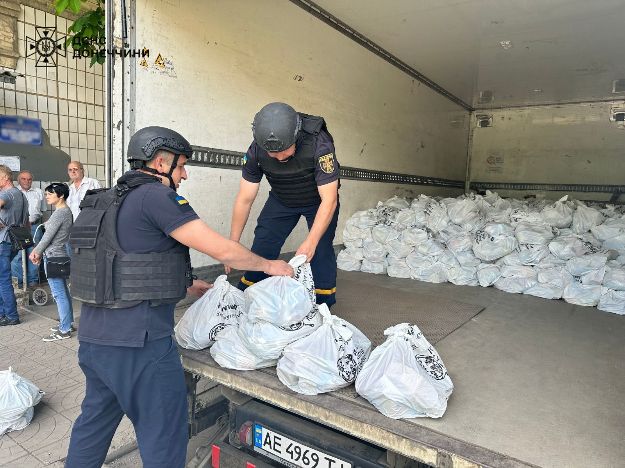 Спасатели Донетчины доставили более 20 тонн гуманитарки