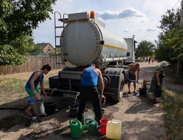 Жителям Донетчины доставили более 130 тысяч литров воды