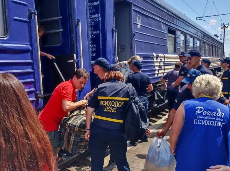 Волынь приняла очередной эвакуационный поезд из Донецкой области