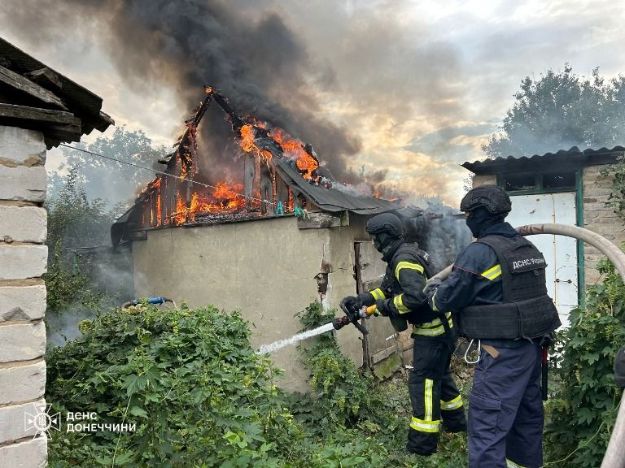 На Донеччині за добу рятувальники ліквідували 12 пожеж