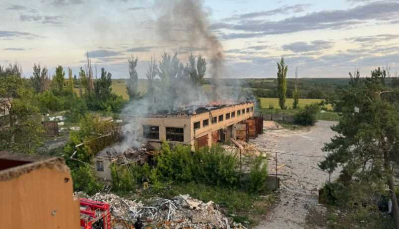 Російські дрони атакують Дружківку на Костянтинівському напрямі
