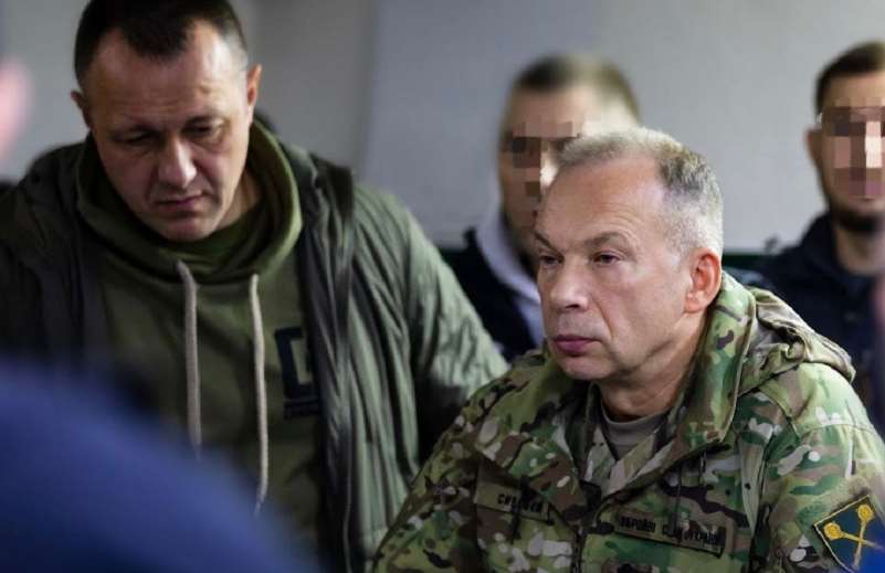 «Постоянная борьба»: Сырский рассказал о боях на подступах и в городской застройке Покровска