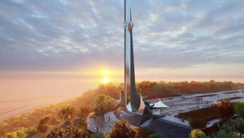 У Маріуполі росіяни зводять масштабний меморіал із 50-метровим якорем