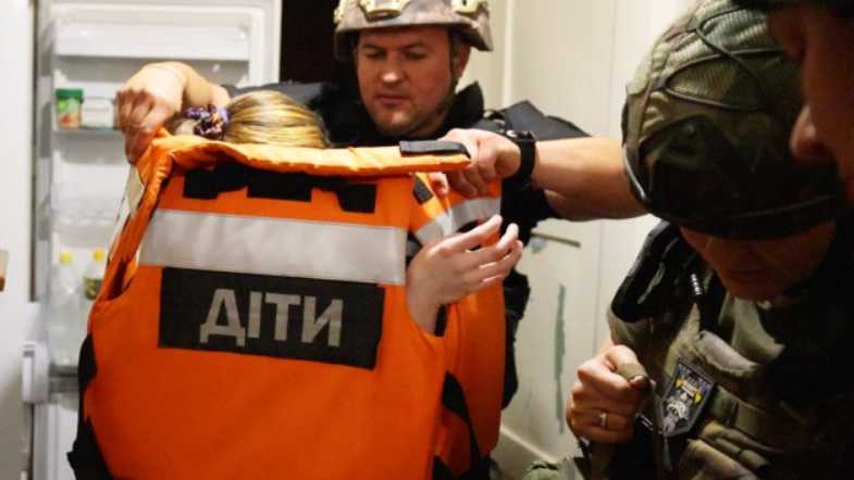 В Славянске продолжается эвакуация: около 4 тысяч детей остаются в городе