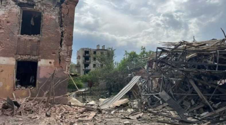 Лиманская община находится под постоянным обстрелом: более 2500 человек остаются в подвалах