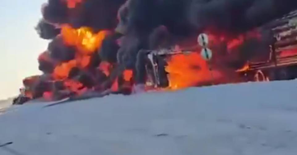 Дроны зафиксировали колонну оккупантов на трассе Мариуполь — Бердянск