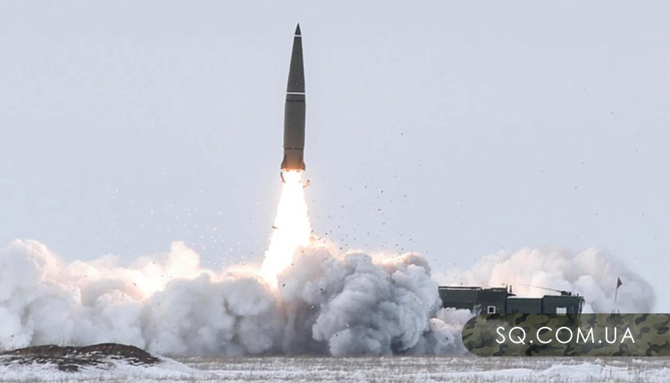 РФ вдарила ракетами по Мирнограду на Донеччині: є руйнування