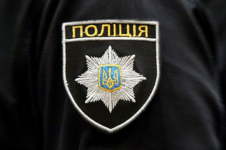 На Луганщине патрульного подозревают в избиении задержанного 